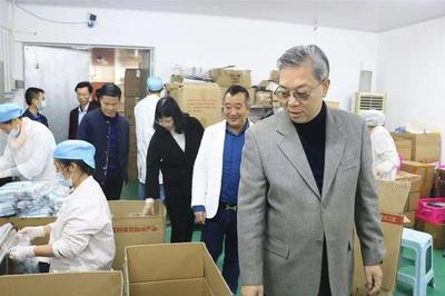 朱华雄深入经开区走访调研，助力保健食品生产企业高质量发展